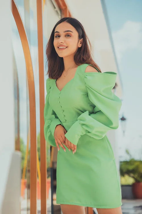 Apple Green Midi Dress With Puff Sleevez